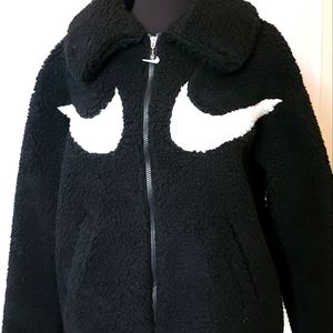 NIKE NSW SPORTSWEAR SWOOSH FAUX FUR JACKET DD5620-010  BLACK WHITE WINTER SZ S